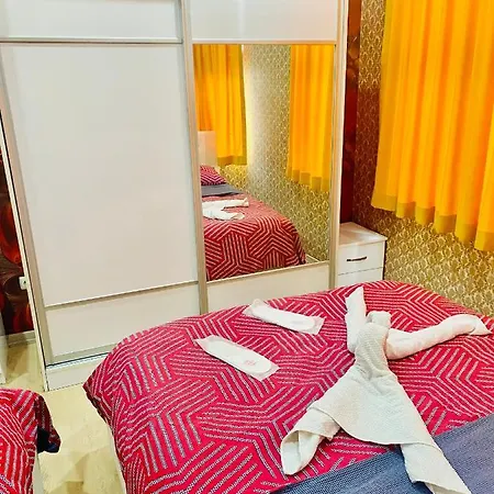 White Aparthotel