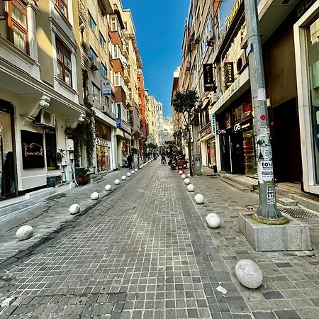 White * Istanbul