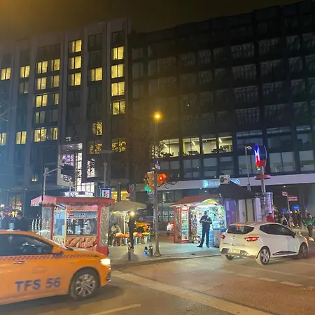 White 伊斯坦布尔