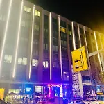 Apartmanhotel White 4*